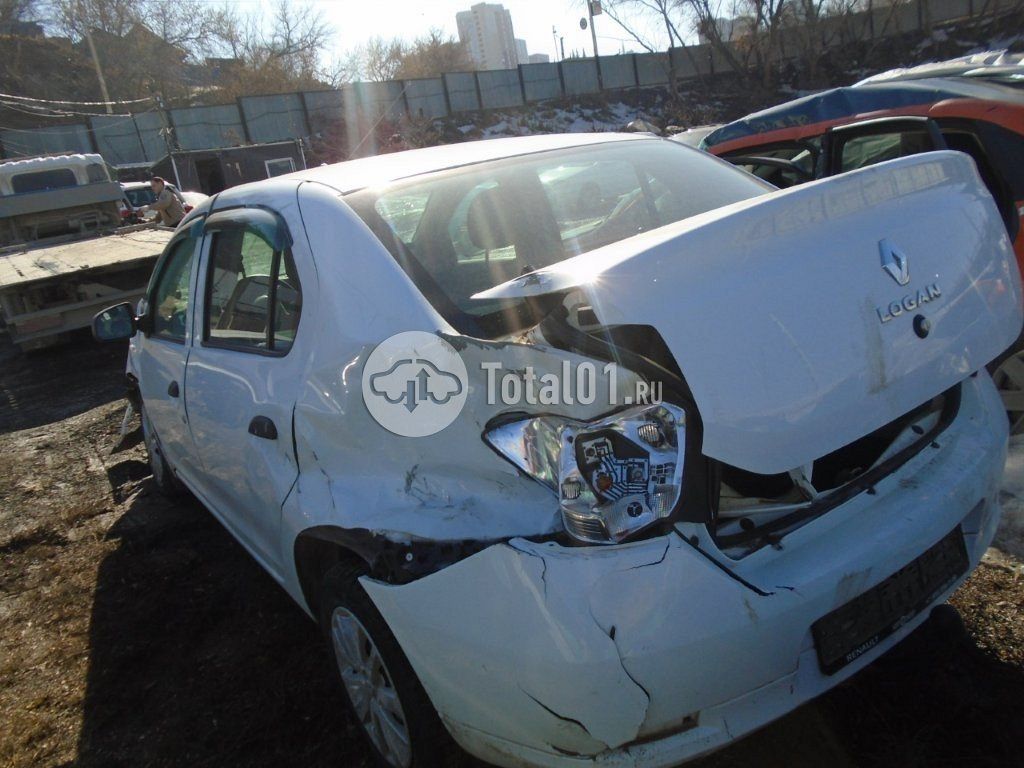 Фото Renault Logan 6