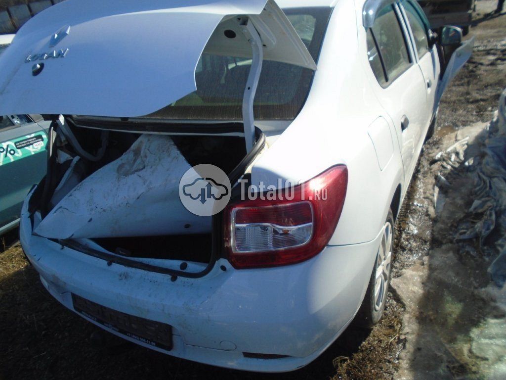 Фото Renault Logan 8