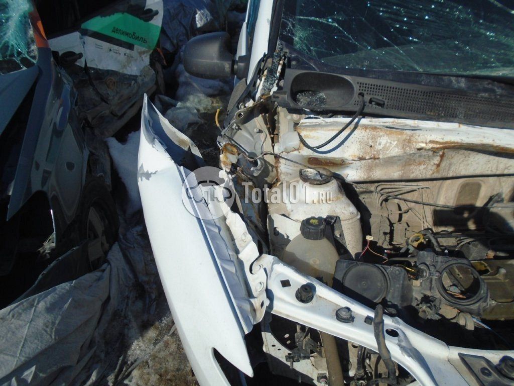 Фото Renault Logan 52