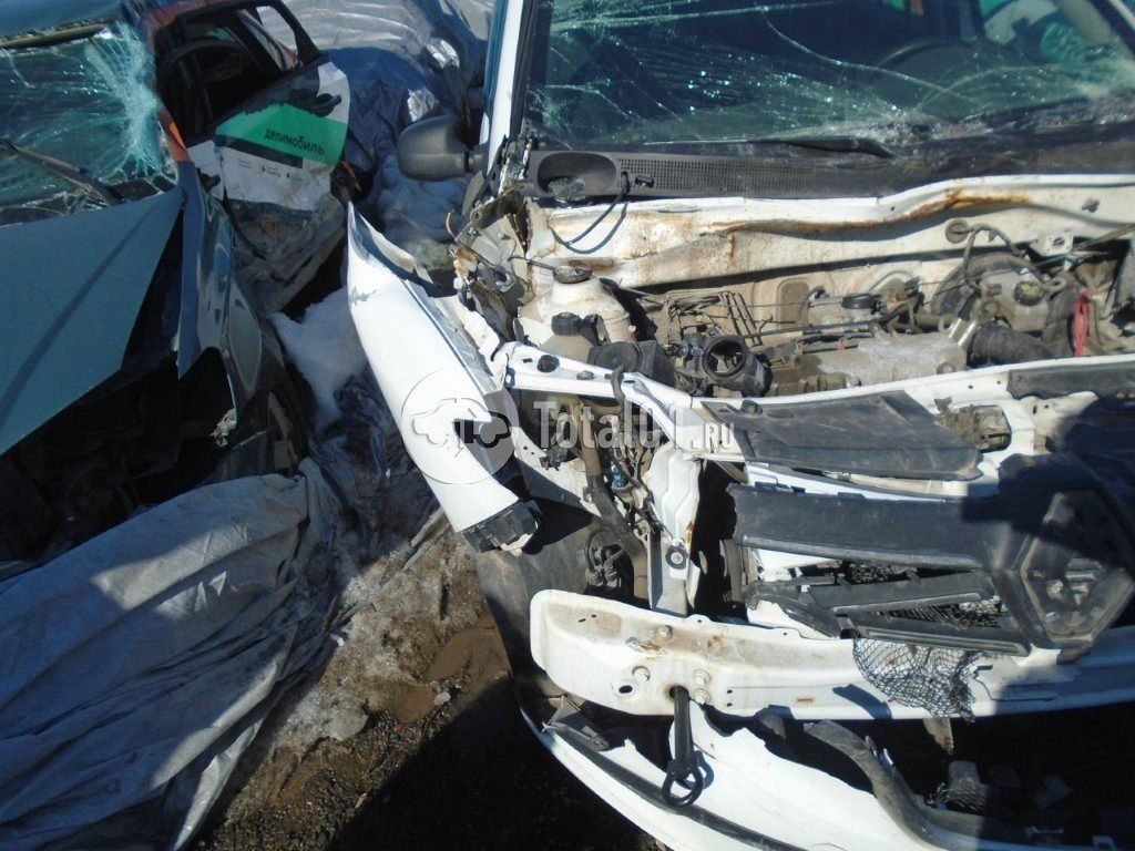 Фото Renault Logan 76