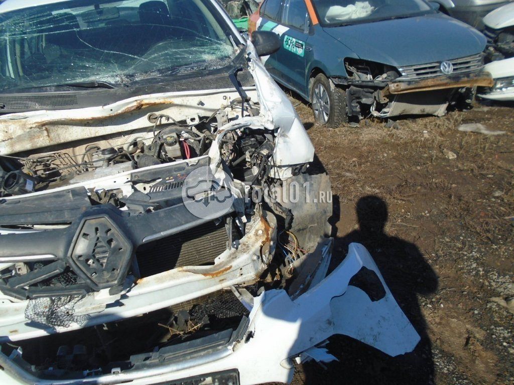 Фото Renault Logan 102