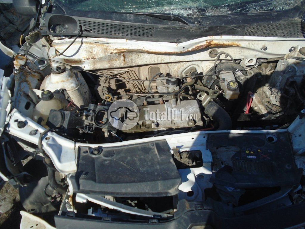 Фото Renault Logan 104