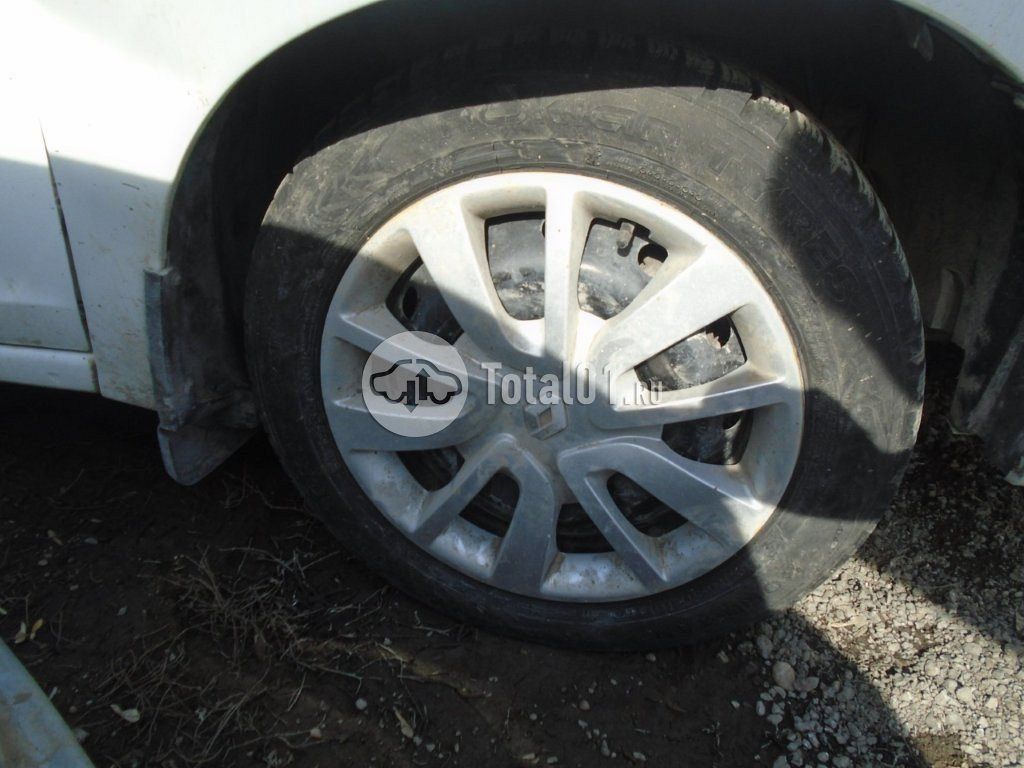 Фото Renault Logan 106