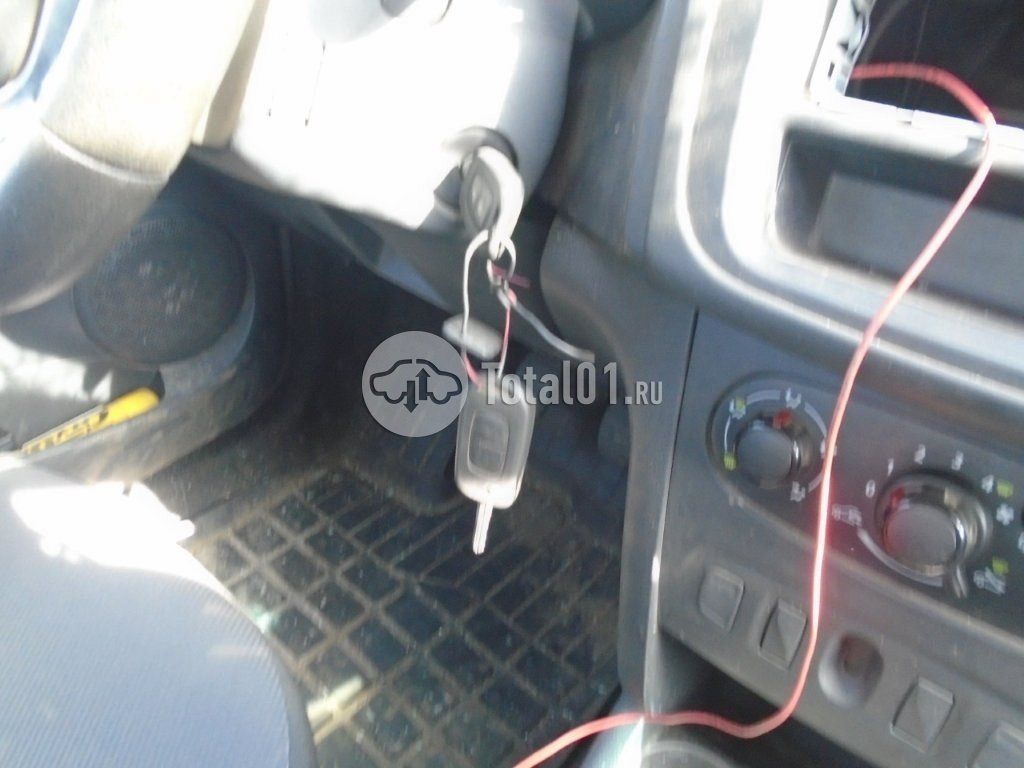 Фото Renault Logan 126