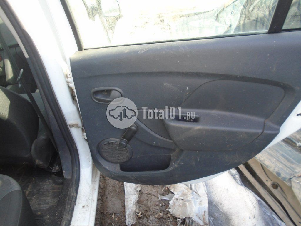 Фото Renault Logan 132