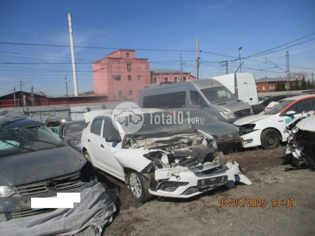 Фото Renault Logan 174