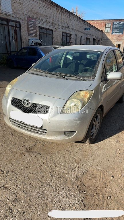 Фото Toyota Yaris 2