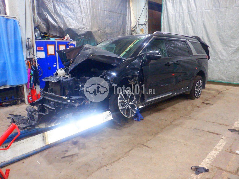Фото KIA Carnival 8