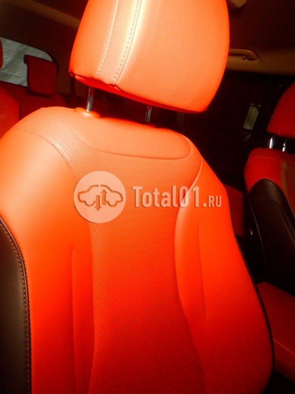 Фото KIA Carnival 42