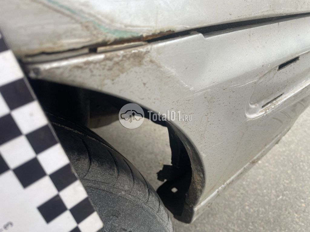 Фото Nissan Sunny 18