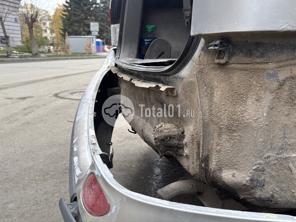 Фото Nissan Tino 20