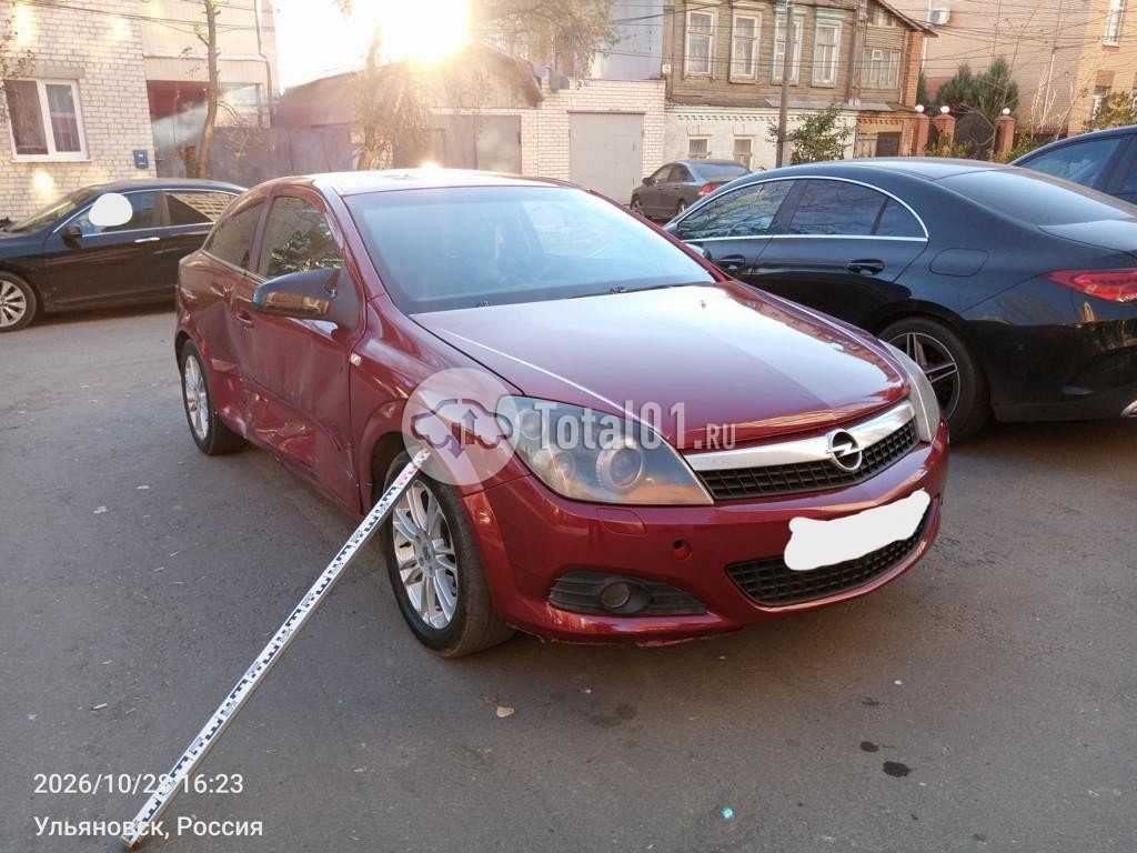 Фото Opel Astra GTC 2