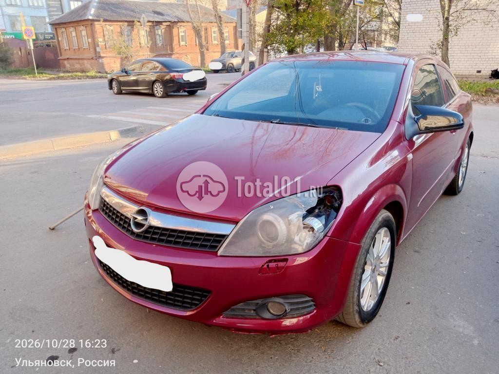 Фото Opel Astra GTC 8