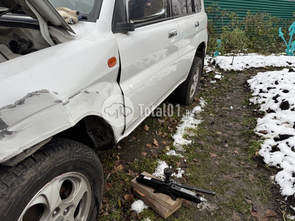 Фото Mitsubishi Pajero 100