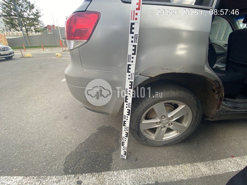 Фото Mitsubishi Airtrek 16