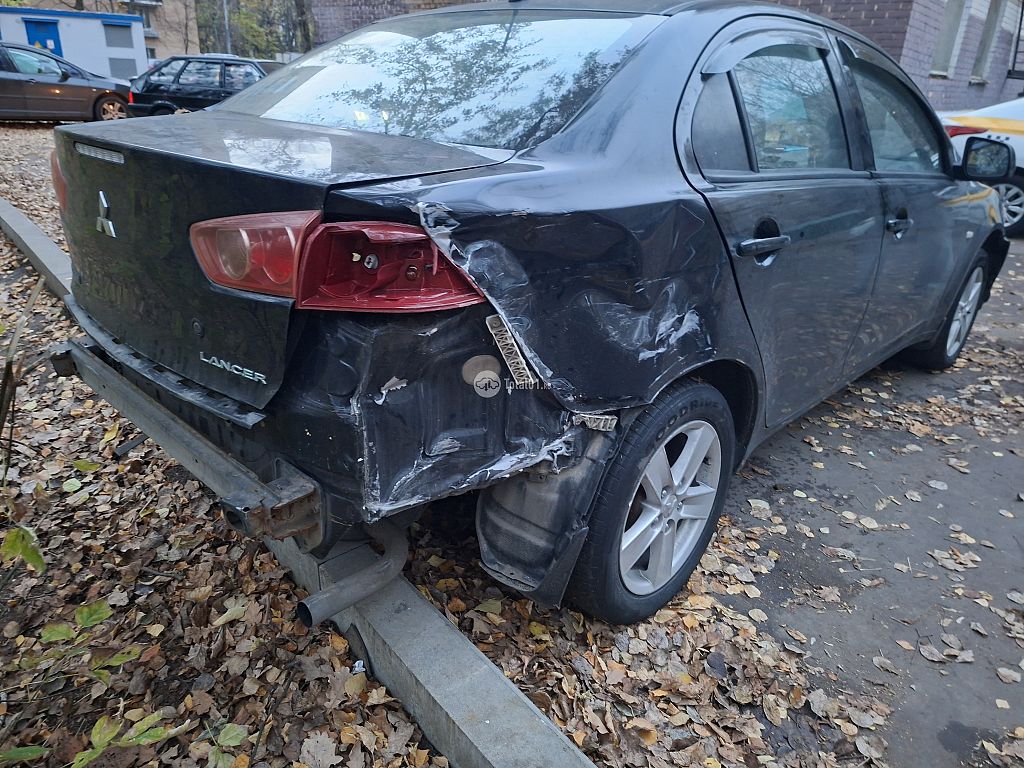 Фото Mitsubishi Lancer 6