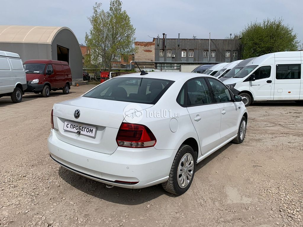 Фото Volkswagen Polo 14