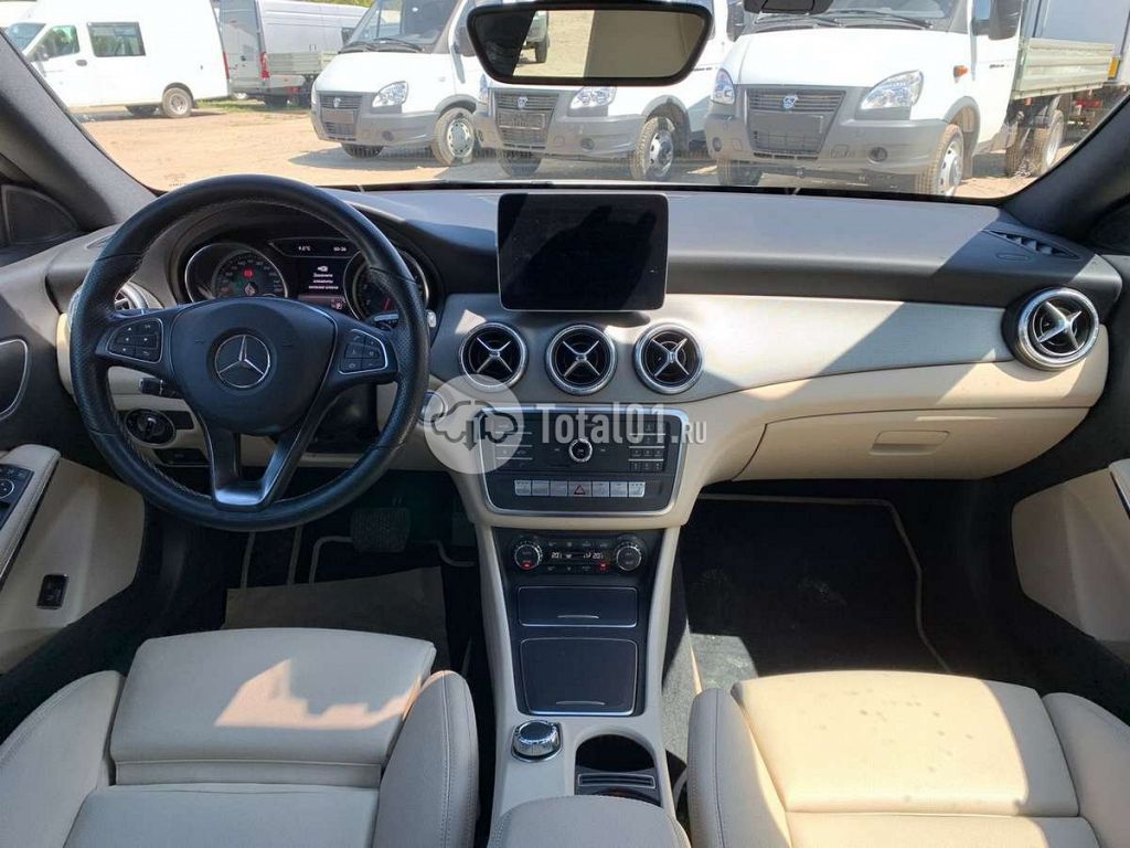 Фото Mercedes-Benz CLA-класс 30