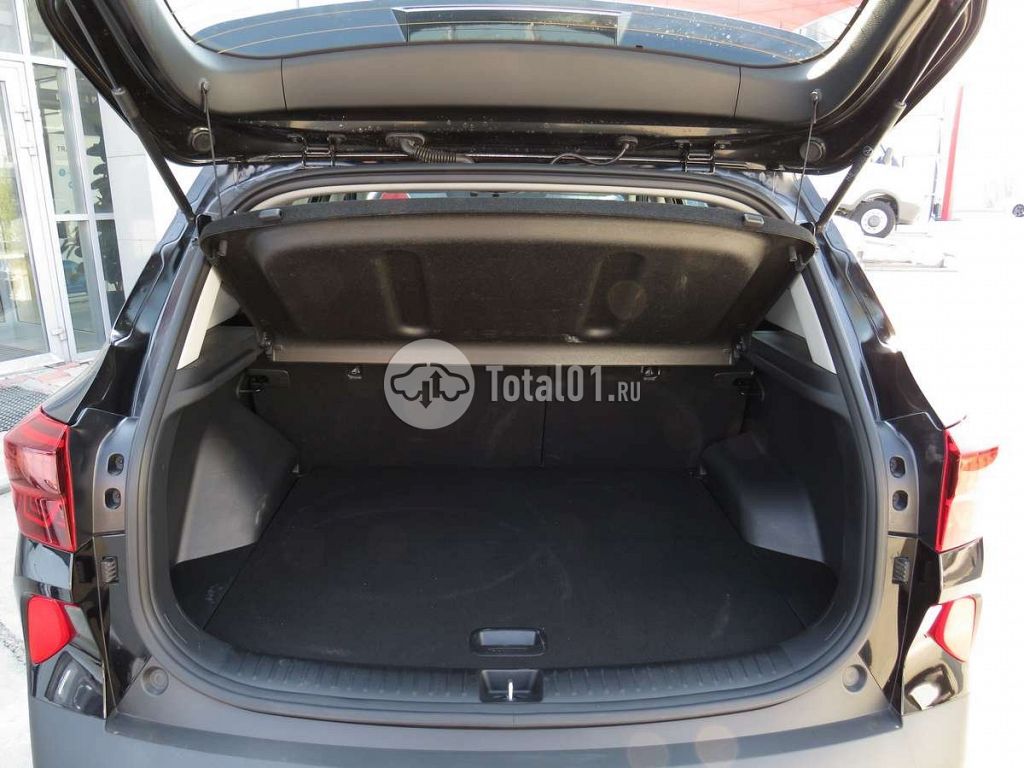 Фото KIA Seltos 12