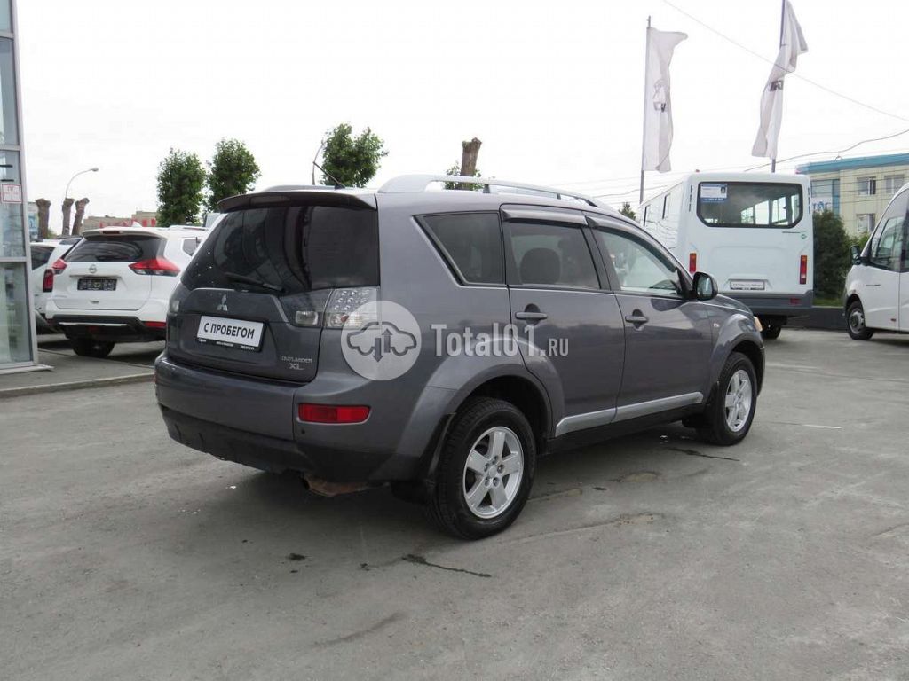 Фото Mitsubishi Outlander 8