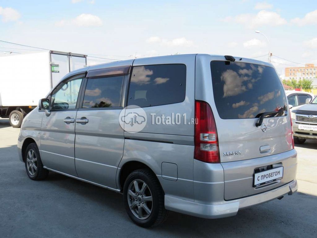 Фото Nissan Serena 6