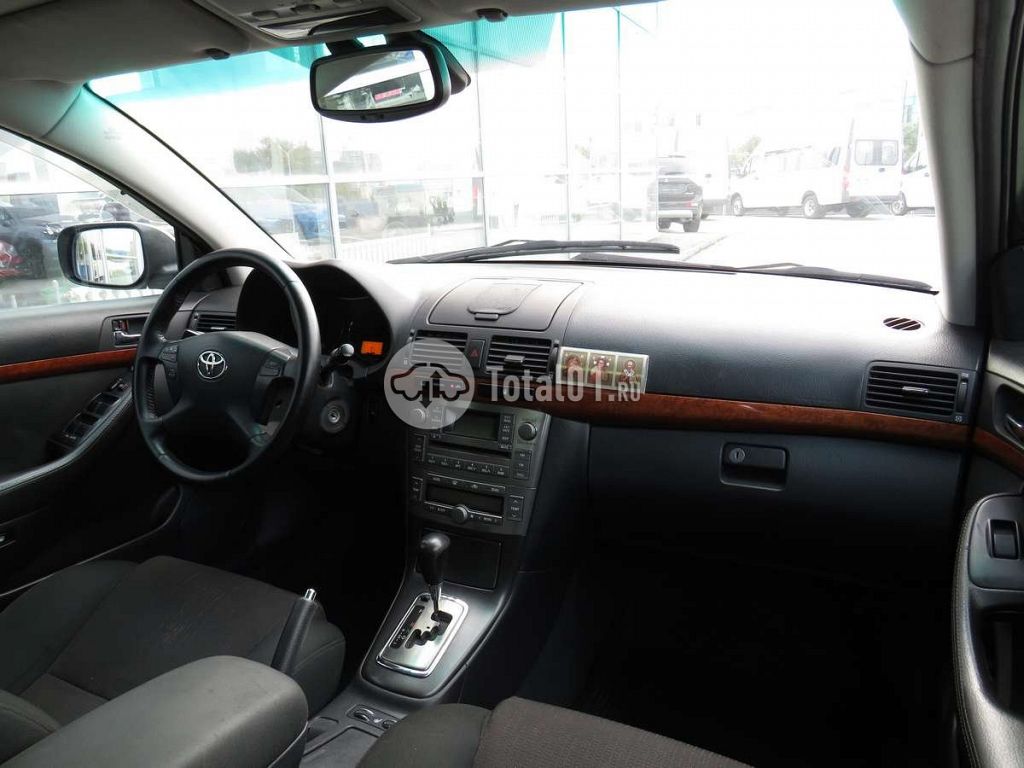Фото Toyota Avensis 16