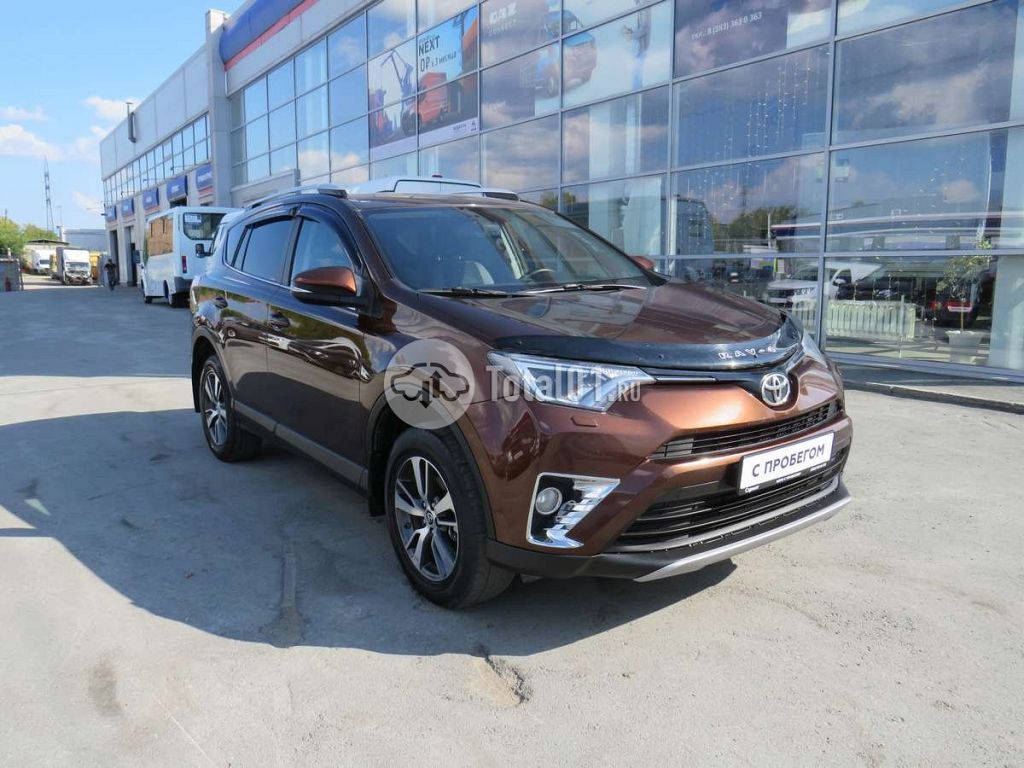 Фото Toyota RAV4 6