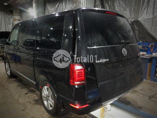 Купить Volkswagen Multivan