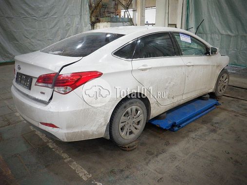 Купить Hyundai i40