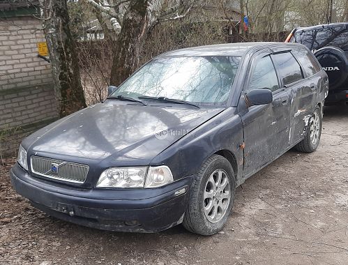 Купить Volvo V40