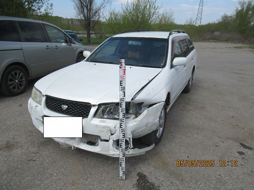 Купить Nissan Avenir