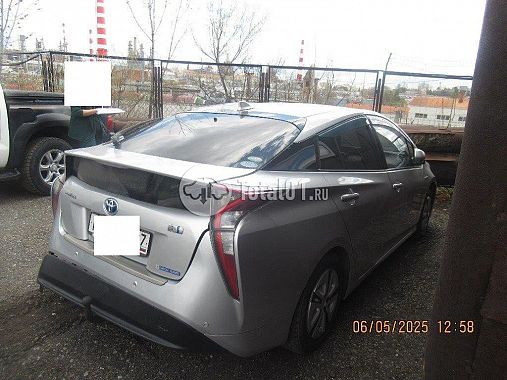 Купить Toyota Prius Hybrid