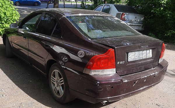 Купить Volvo S60