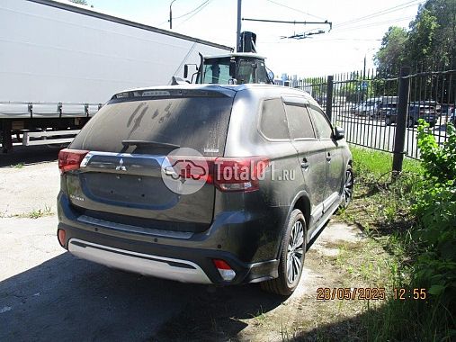 Купить Mitsubishi Outlander