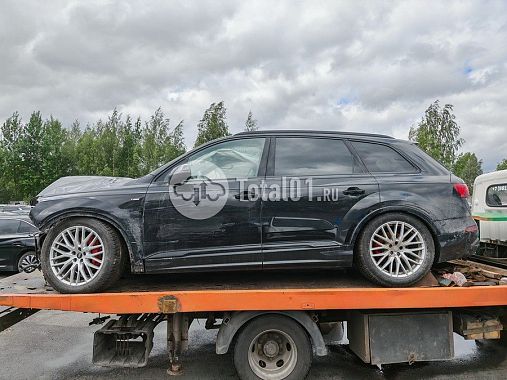 Купить Audi Q7