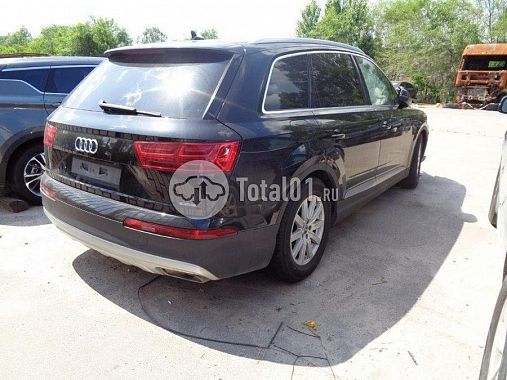 Купить Audi Q7