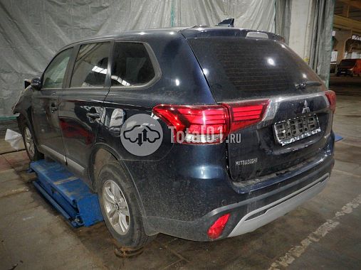 Купить Mitsubishi Outlander