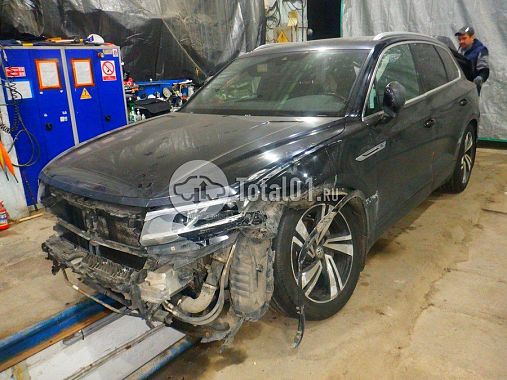 Купить Volkswagen Touareg