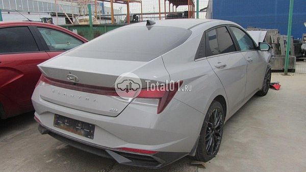 Купить Hyundai Elantra