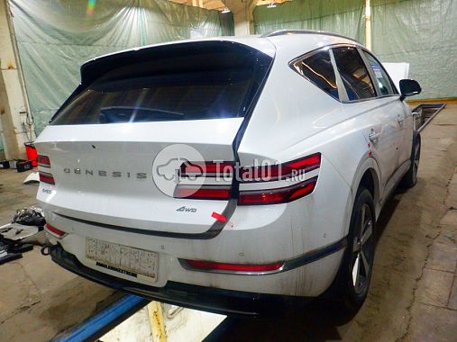 Купить Genesis GV80