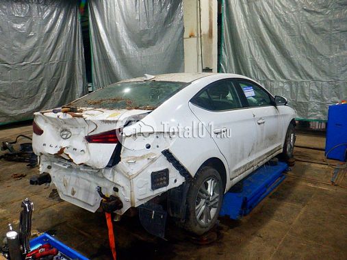 Купить Hyundai Elantra