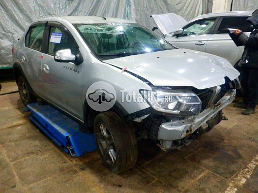 Купить Renault Logan