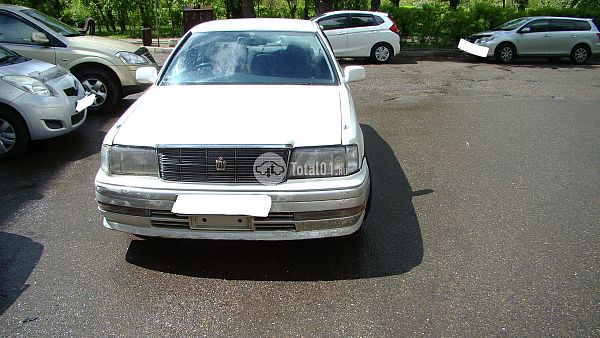 Купить Toyota Crown