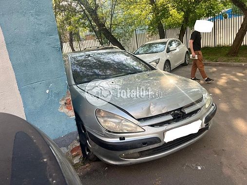Купить Peugeot 607