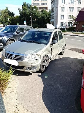 Купить Renault Logan