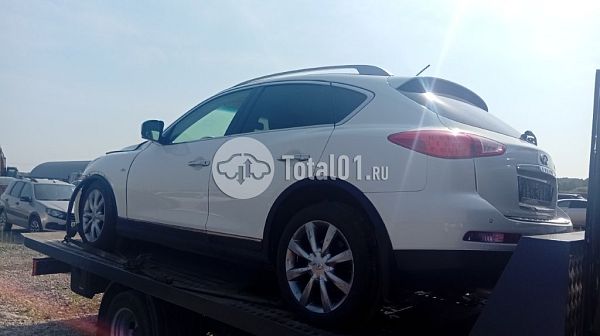 Купить Infiniti EX25