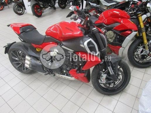 Ducati DIAVEL V4