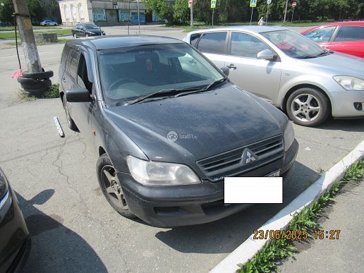 Mitsubishi Lancer Cedia