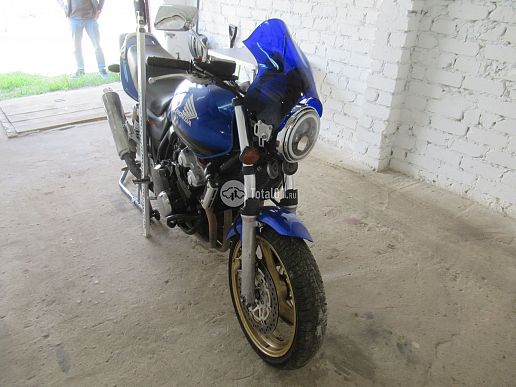 Honda CB400 SFV