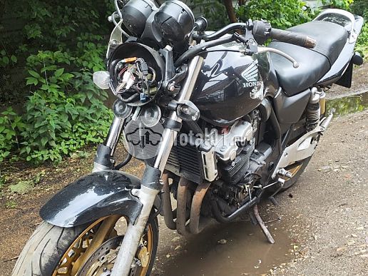 Honda CB400 SFV